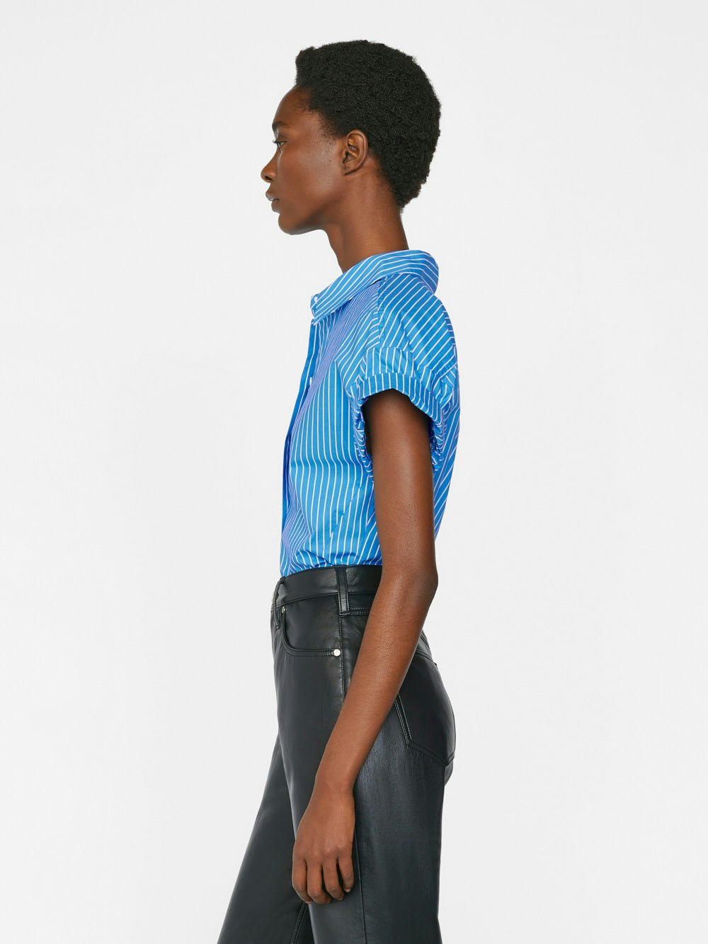 shirt side view alt:fit1